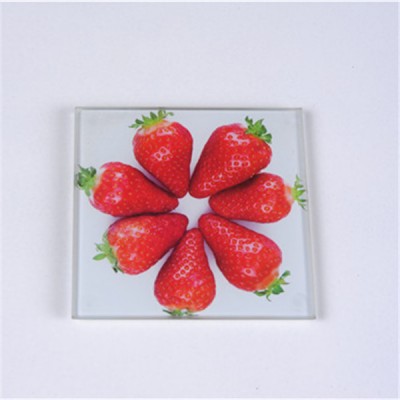 Strawberry pattern clear round Tempered Glass drink Coaster